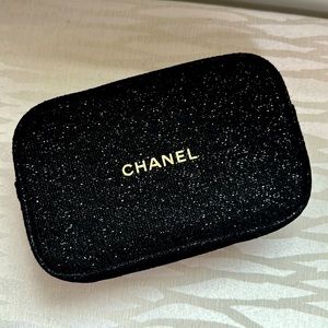 2020 Chanel Holiday Makeup Pouch